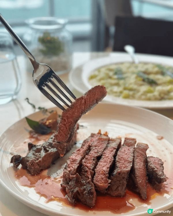 位於尖沙咀的 ʜᴀʀʙᴏᴜʀsɪᴅᴇ ɢʀɪʟʟ