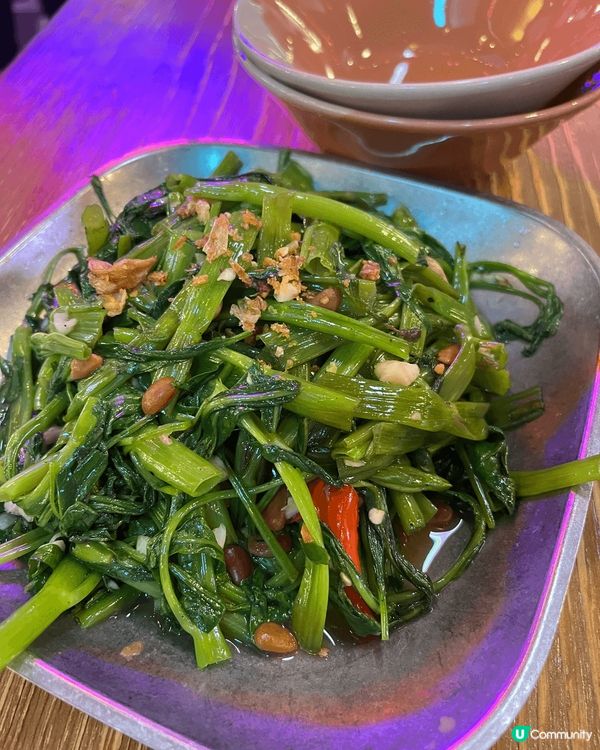 旺角的泰國餐廳Tamarind 無論咩時間去都大排長龍，店內...