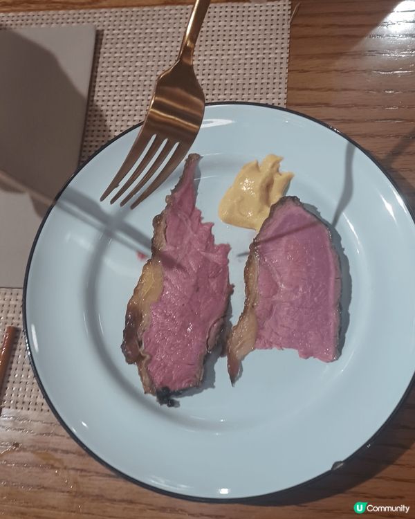 在日逸東酒店吃午餐自助，居然吃到這麼高質的羊排真是物超所值。...