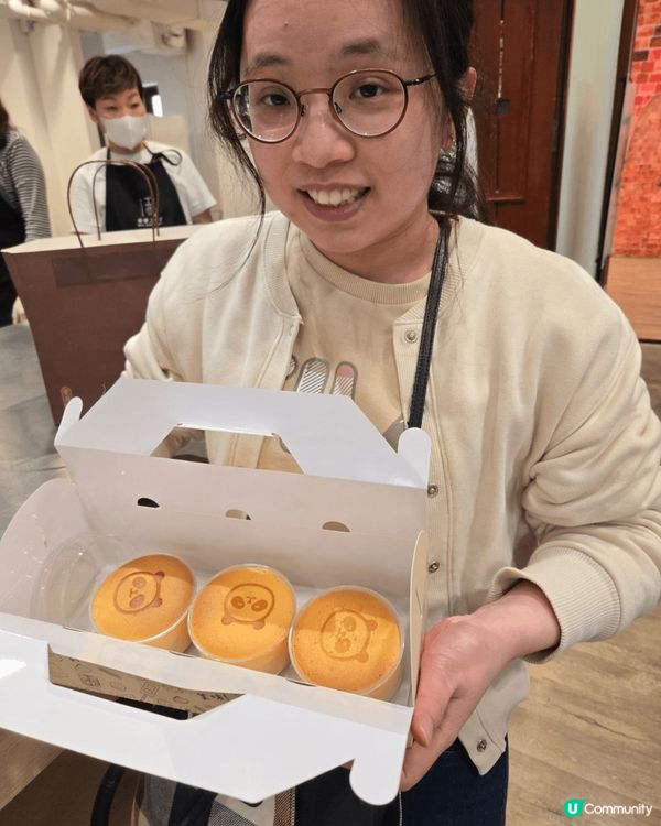 我推介大家到奇華工作坊參熊貓布丁燒工作坊，在導師指引下可以嘗...