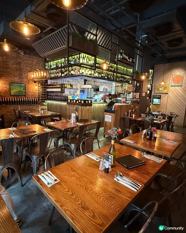 西環浪漫西餐！打卡一流！😍 隱世餐廳等你嚟！