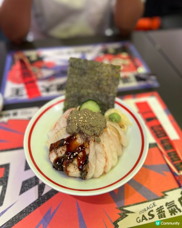 呢度獨有限定$68就有四餸丼