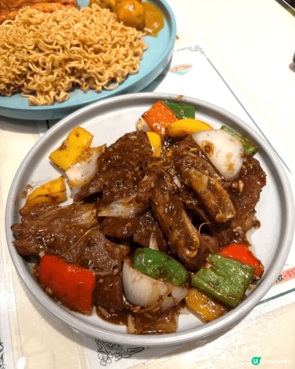 想向大家推薦位於深水埗汝州街的「傑星冰廳」，係一間港式茶餐廳...