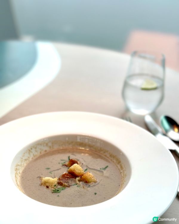 嘆到爆！週末維港靚景午餐😋 