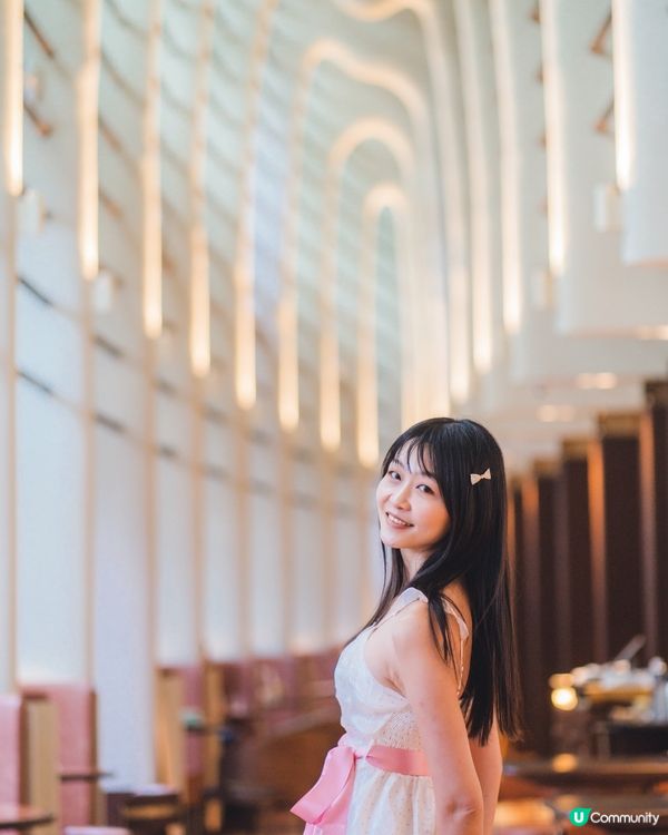 以木化石為主題的咖啡店