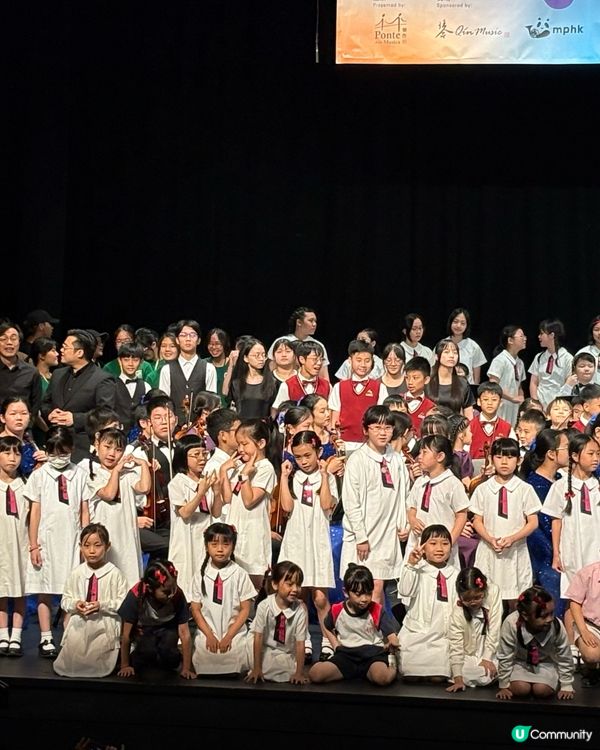 子女出色，母親倍感安慰