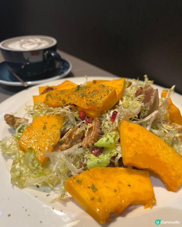 黑芝麻梳乎厘☁️！捲捲意粉超正😋！