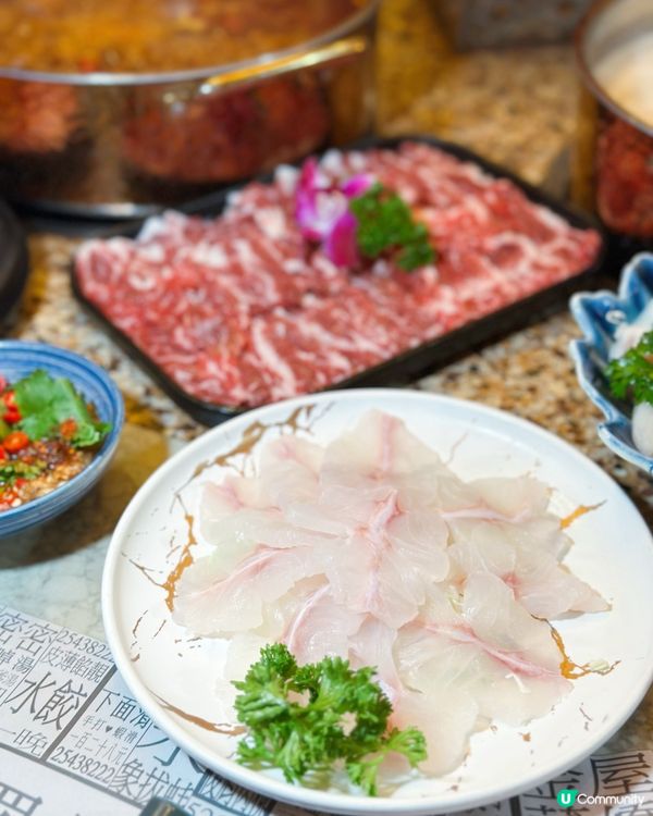 霓虹火鍋夜！老香港風味🔥🍲 15字