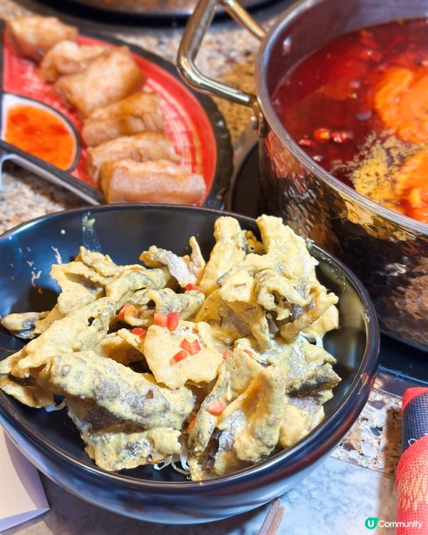 霓虹火鍋夜！老香港風味🔥🍲 15字