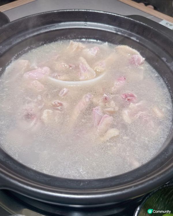 內地人氣椰子雞首間進駐旺角💥湯底採用原隻泰國椰青水💥