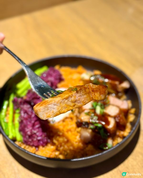 荃灣木系空間感Cafe  食物服務質素高