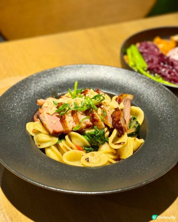 荃灣木系空間感Cafe  食物服務質素高