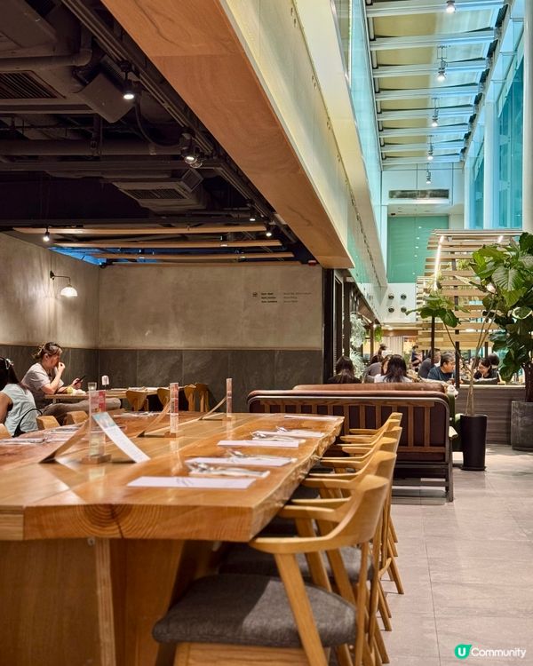 荃灣木系空間感Cafe  食物服務質素高