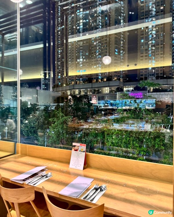 荃灣木系空間感Cafe  食物服務質素高