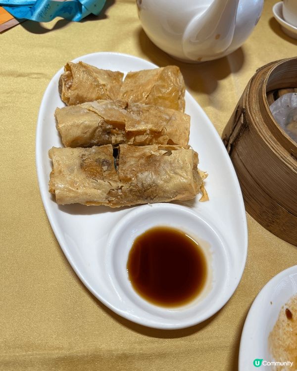 吃了華宴的早茶，很好吃😋最喜歡布拉雜醬白腸粉、馬拉糕，超好吃...