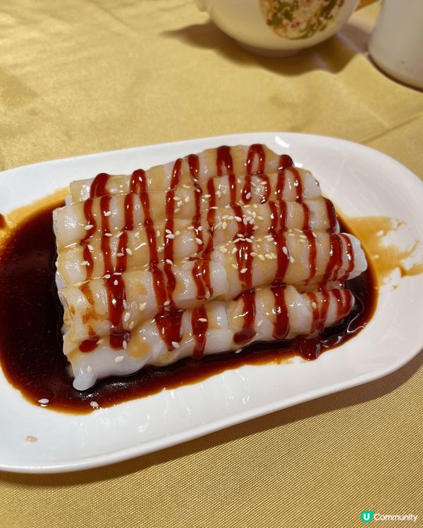 吃了華宴的早茶，很好吃😋最喜歡布拉雜醬白腸粉、馬拉糕，超好吃...