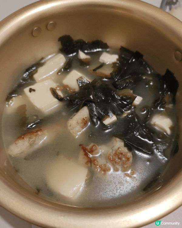 牛池灣街市真係正！想食海鮮嘅，記住去海鮮檔睇睇啲九節蝦，朝早...