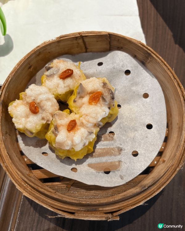 沙田添好運餐廳的點心精緻又充滿港式味道，除了必食的脆皮叉燒包...