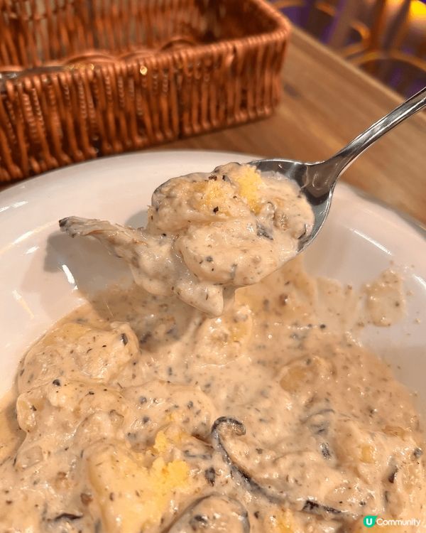 土瓜灣漆咸道北嘅遇見你，黑松露忌廉雜菌薯仔粉，食落煙煙韌韌，...