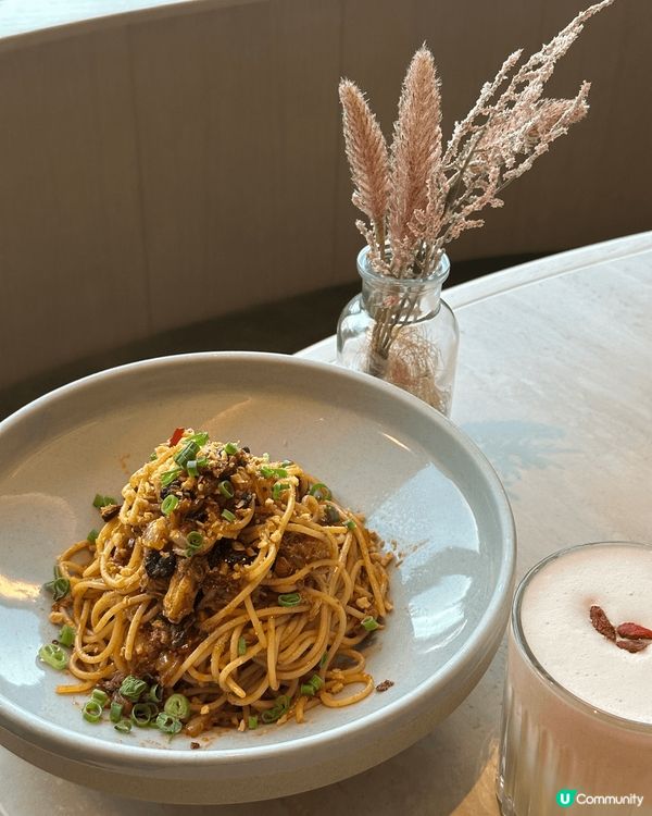 喺將軍澳單車公園踩完單車，去咗將軍澳單車館入面嘅牧羊少年咖啡...