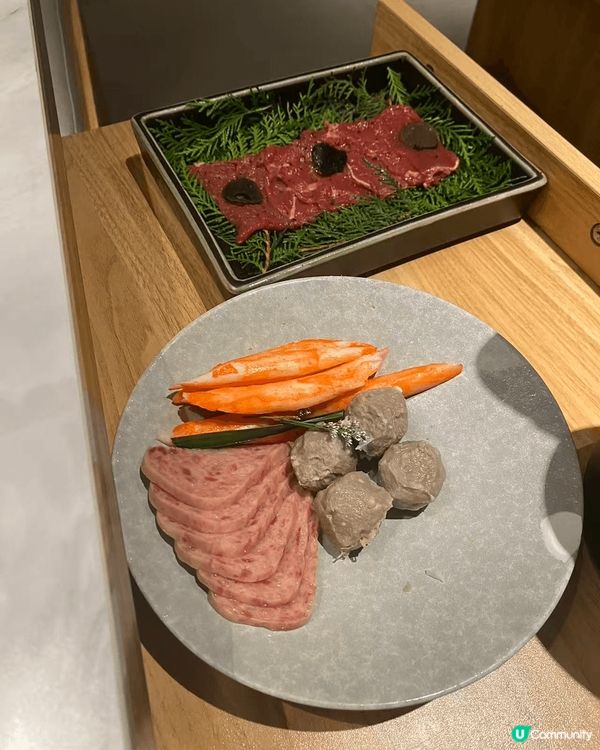 萬象城「芸山季」菌菇養生鍋，鮮甜濃郁菌菇，嫩滑脆皮雞，一場驚...