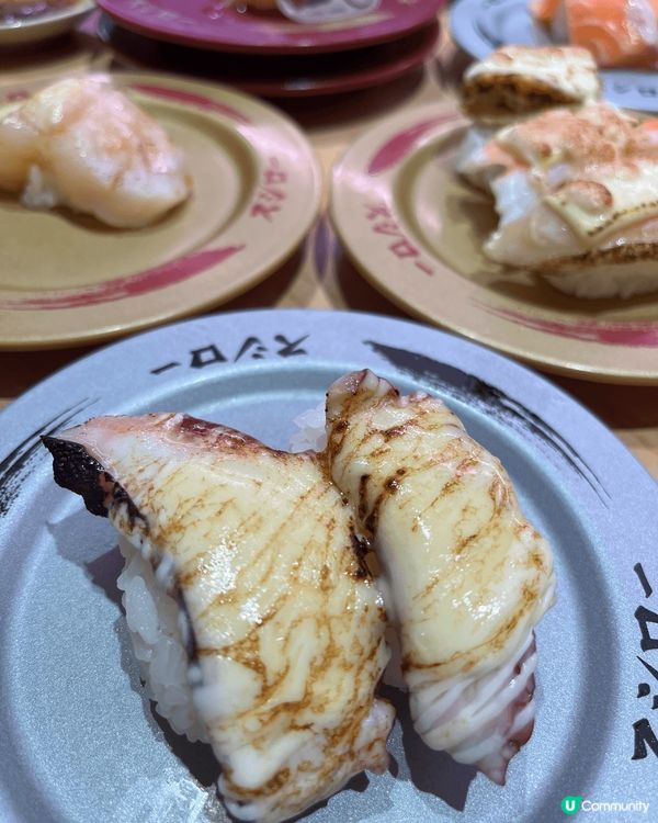 壽司郎的食材十分新鮮，選擇多，價格便宜，每个月都要去吃兩三次...