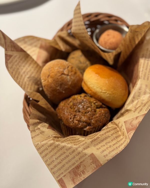 免費麵包籃勁好食！