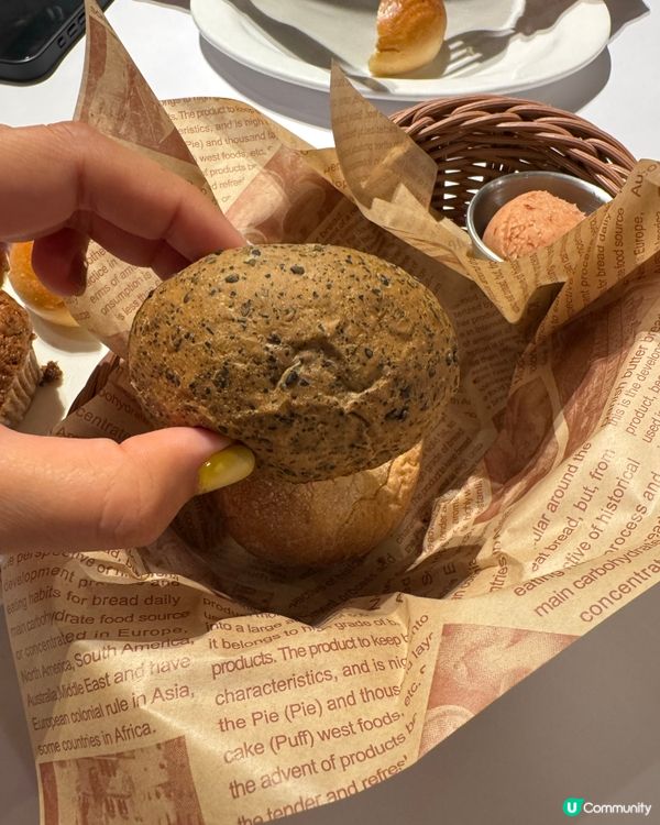 免費麵包籃勁好食！