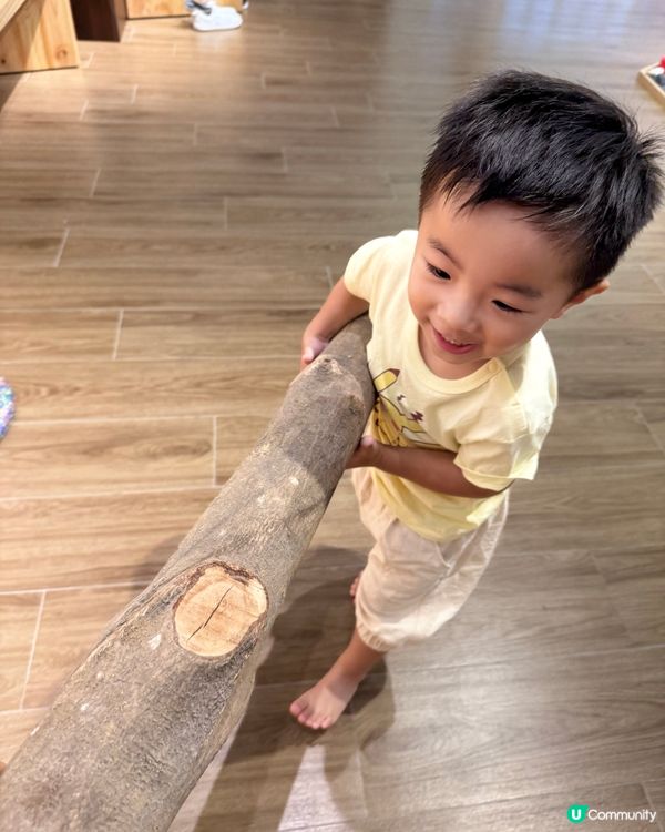 齊齊玩腳板👣🦶