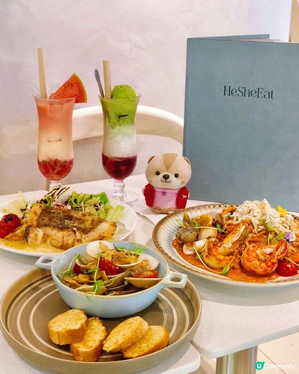 女生愛吃甜品，既可打卡又可跟朋友一起