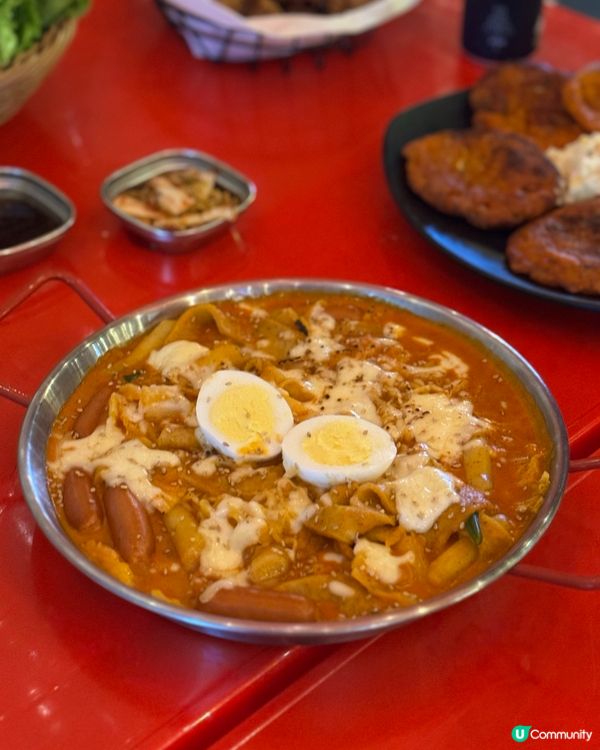 韓式美食之旅！炸雞玫瑰醬炒年糕超正😋！