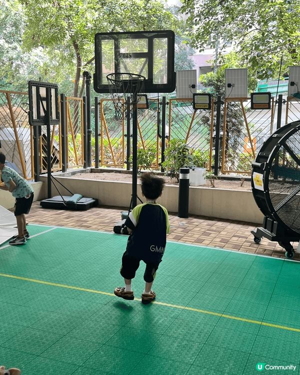 小朋友脊椎健康，身心愉快成長