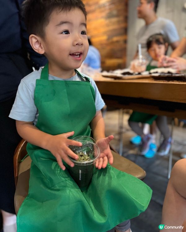 上深圳starbucks做小小咖啡師☕️