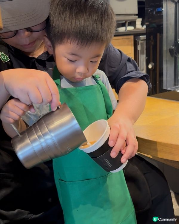 上深圳starbucks做小小咖啡師☕️