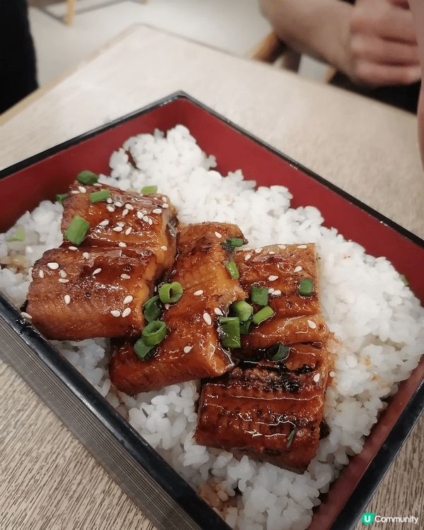 同家人去咗位於 天水圍嘅日式餐廳 十勝牛， 餐牌有好多唔同嘢...