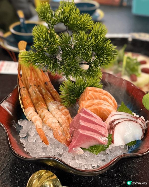 呢間打邊爐放題真係好適合打卡，一圈嘅牛肉擺盤好靚，而且生日有...