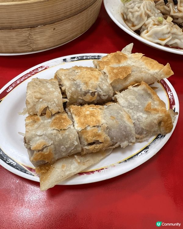 高雄 厚德福，湯包世一，皮薄多汁，估唔到佢既卷物都好好食！