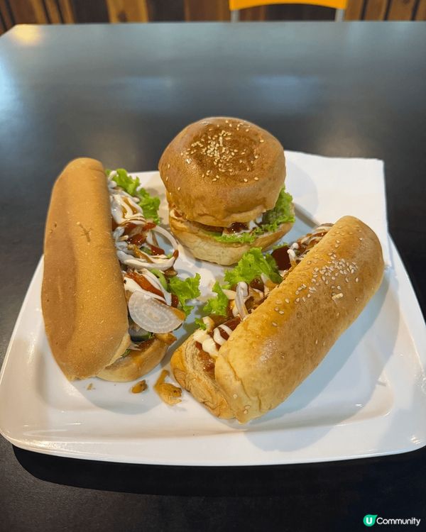 去斯里蘭卡食唔少嘢，呢度嘅漢堡、窩夫同新地都好平，可以大飽口...