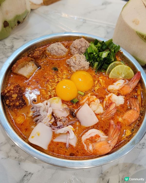 朱拉隆功美食街必食MAMA麵