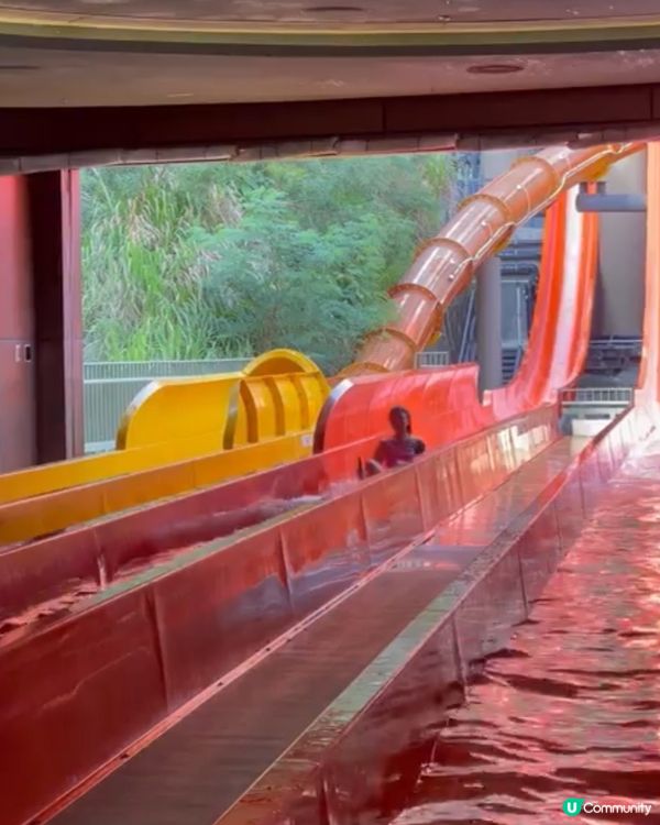 夏天緊係要同朋友一齊去玩水！🔫💦