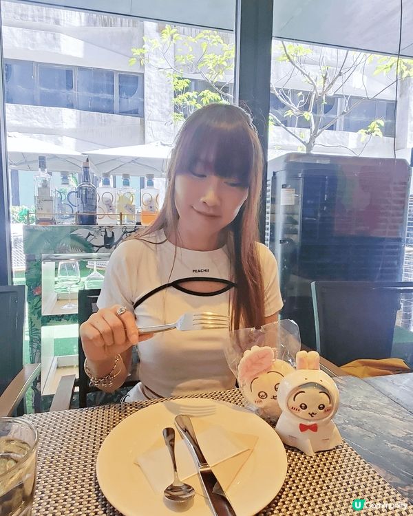 今次推介的一款位於尖沙咀港威酒店以夏日水果為主題的下午茶，整...