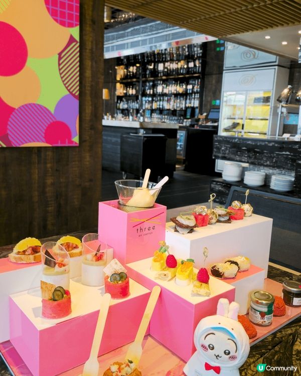 今次推介的一款位於尖沙咀港威酒店以夏日水果為主題的下午茶，整...