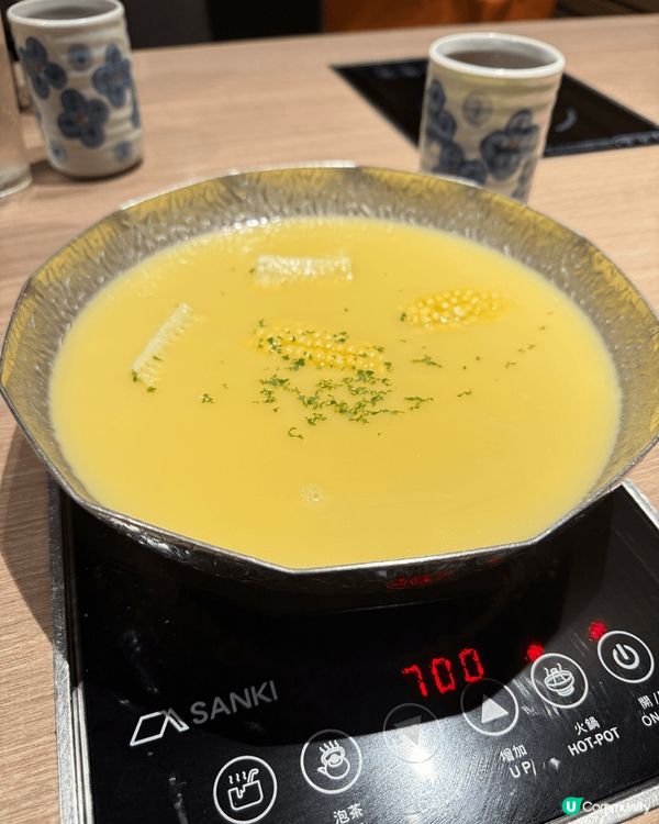 又一城，黃金粟米湯，從日本直信優質食材獨有的湯底