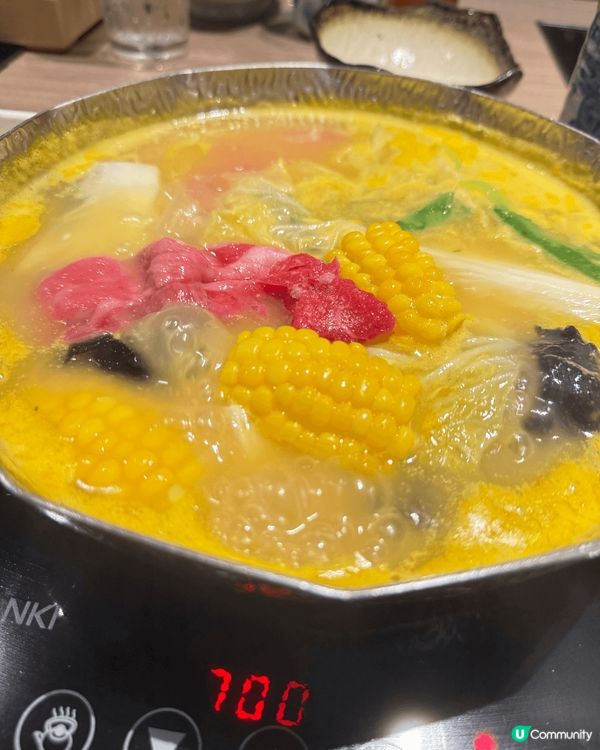 又一城，黃金粟米湯，從日本直信優質食材獨有的湯底