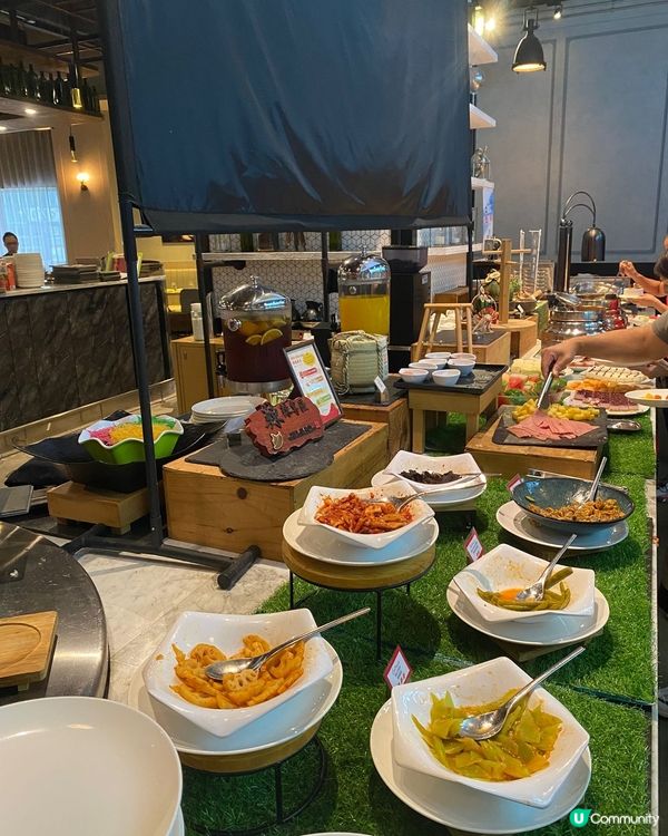 超值半自助午餐 Semi-buffet