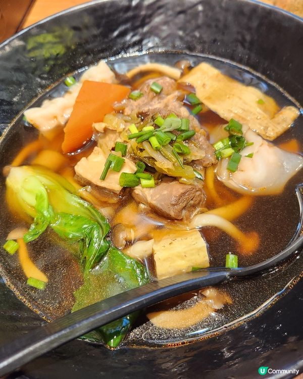 台灣夜市風味殺到北角！🤤 滷味便當超正！😋