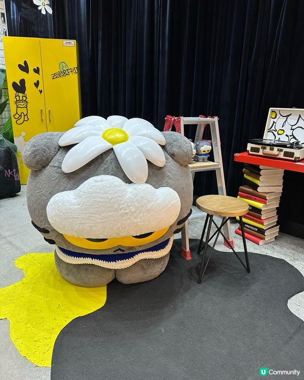 行時代見到個巨型貓咪公仔,