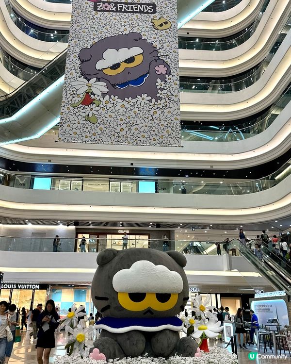 行時代見到個巨型貓咪公仔,