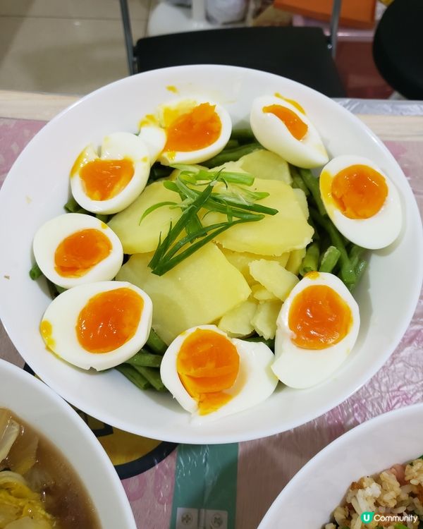 1.  十八餸勁掂！中秋聚餐😋 朋友大廚勁👍🏻！