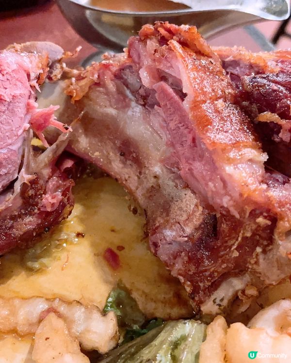 二百幾蚊食到威靈頓同埋兩磅豬手😳